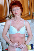 horny housewife text sex chat