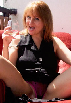 mature wife wank text sex chat